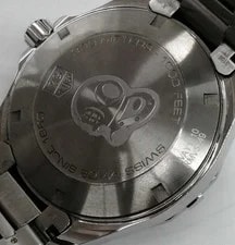Tag Heuer Aquaracer 17cm Wrist Small Scratches 4