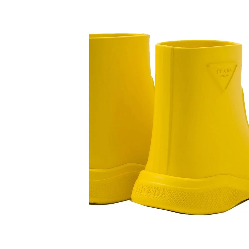 Prada Rain 4