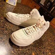 Nike — Nike Air Force 1 Mid Top Lace Up — Sneaker — resale