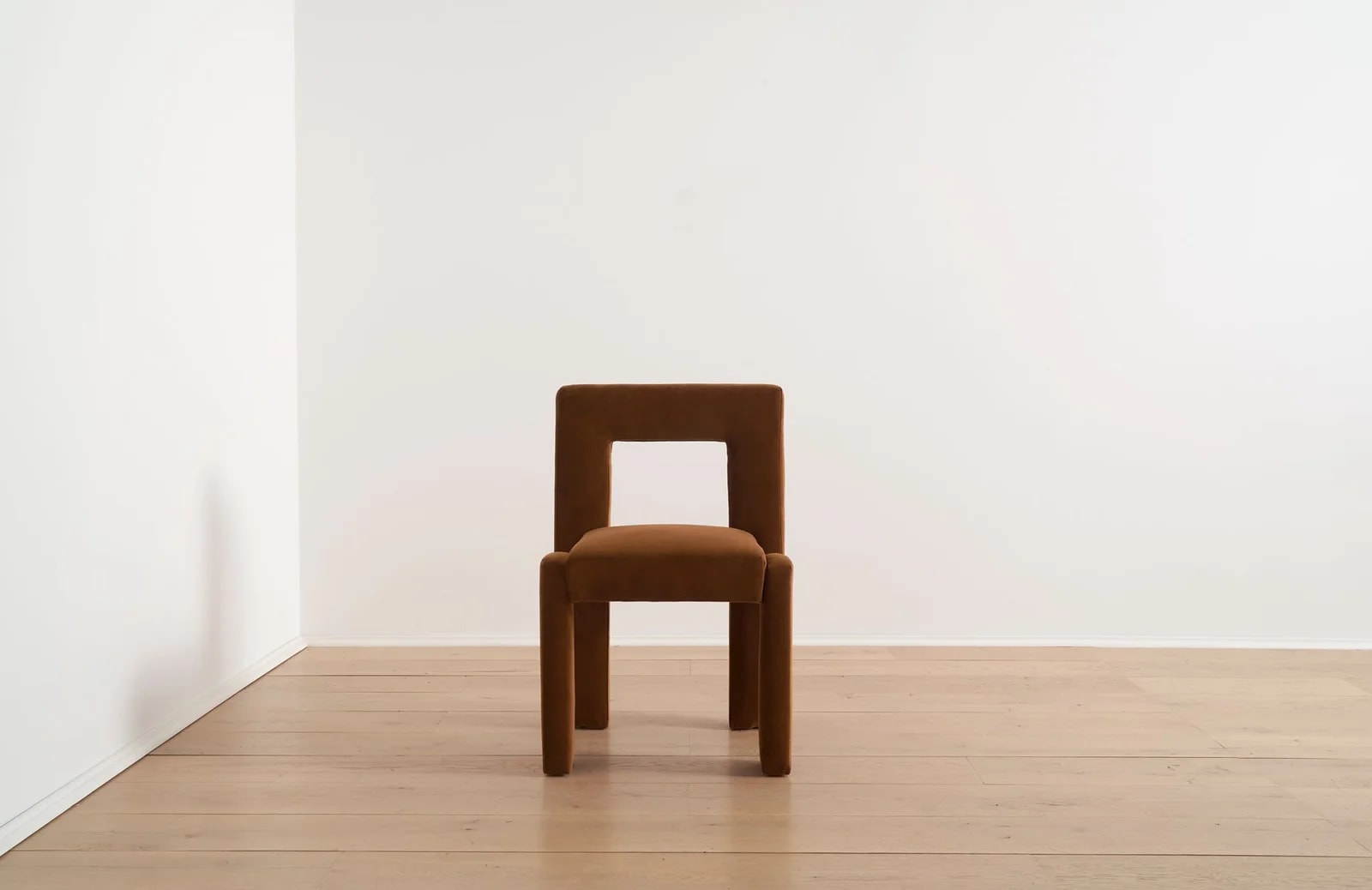 Angle II Armless Dining 2