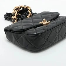 Chanel Matelasse Single Flap Single Chain Metal Fit 4