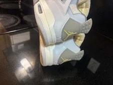 Air Jordan 4 Retro SE Craft Photon Dust 3