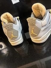 Air Jordan 4 Retro SE Craft Photon Dust 4