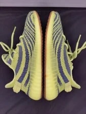 Yeezy Boost 350 V2 Model B37572 Adidas 4