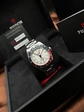 Tudor Black Bay GMT 79830RB – White Dial Pepsi (2023), 41mm Dated 2023 4