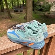 Size 10 - Yeezy 700 ‘Faded ’ 3
