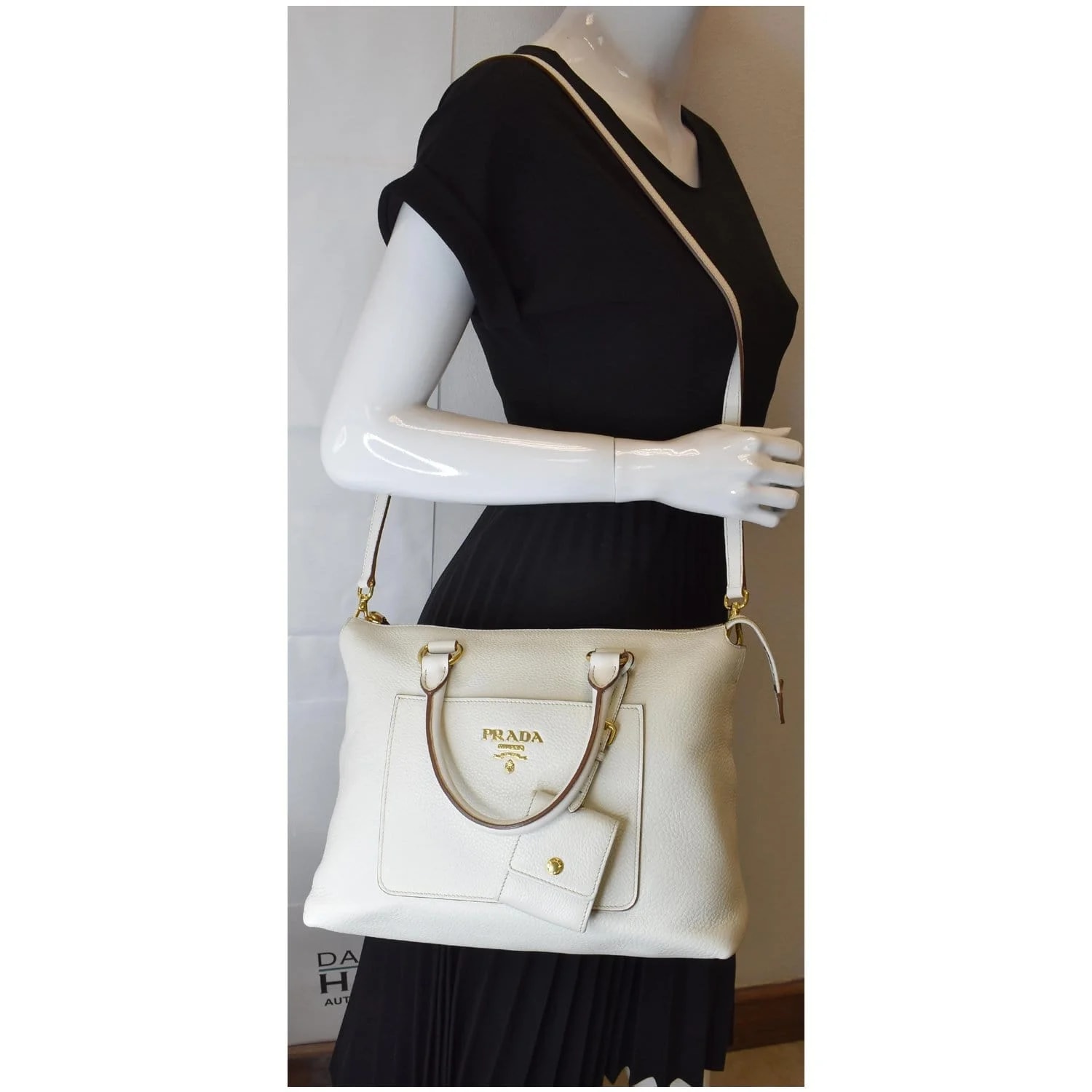 Prada Vitello Daino Zip 2