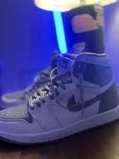 Never Worn Air Jordan 1 Retro High OG " " 2