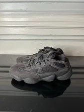 Yeezy 500 – “Utility ” – Lightly – No Box 4