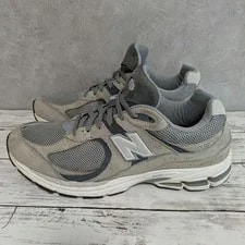 11.0US New Balance M2002Rst 2002R 4
