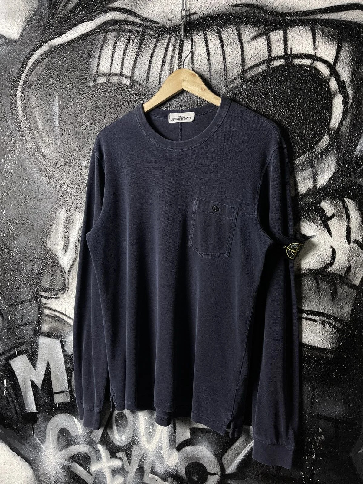 Stone Island Sweatshirt — streetwear — resale