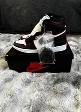 Jordan — Jordan 1 Retro High OG Bloodline — Sneaker — resale