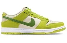 Nike SB Dunk Low Apple 3