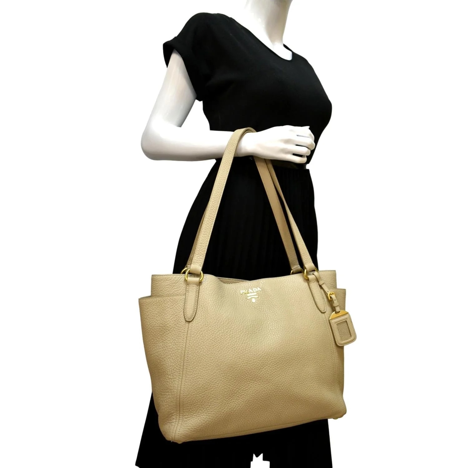Prada Vitello Daino Side-Pocket 2