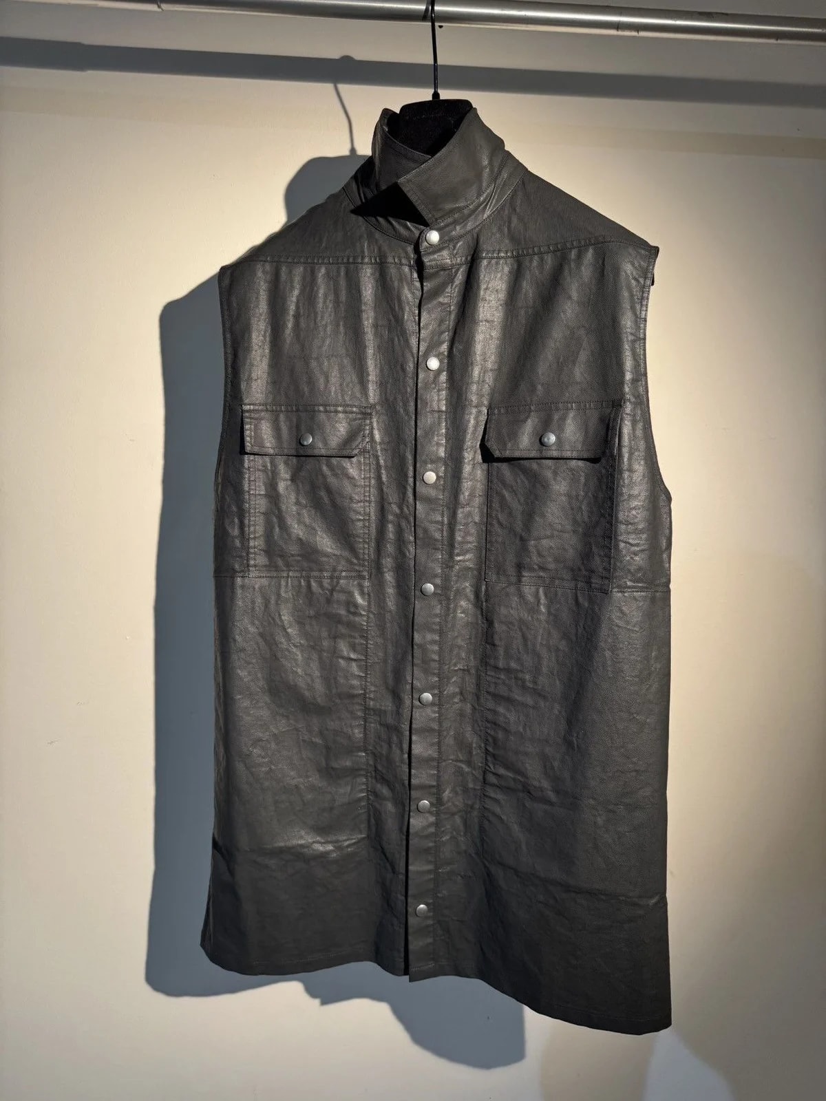 Rick Owens — Rick Owens Mainline Jumbo Sleeveless Outershirt S/S 2019 — streetwear — resale