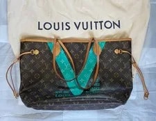 Louis Vuitton Limited Edition V Neverfull 4