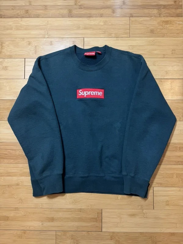 Supreme — Supreme Box Logo Crewneck Dark — streetwear — resale