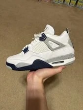 Size 9.5 - Air Jordan 4 Retro Mid 4