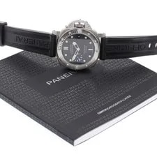 Panerai Luminor 1950 Submersible PAM00682 Small Seconds Automatic 's_886901 2