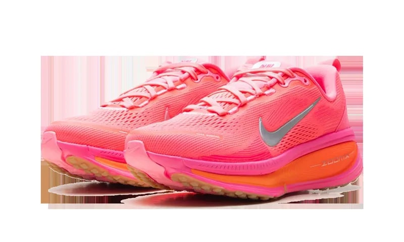 Vomero 18 Wmns "Digital Hyper " HM6804 602 2