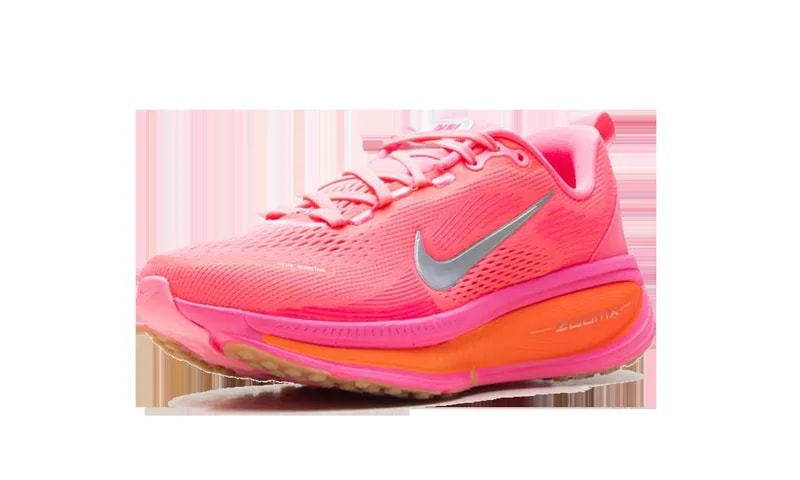 Vomero 18 Wmns "Digital Hyper " HM6804 602 4