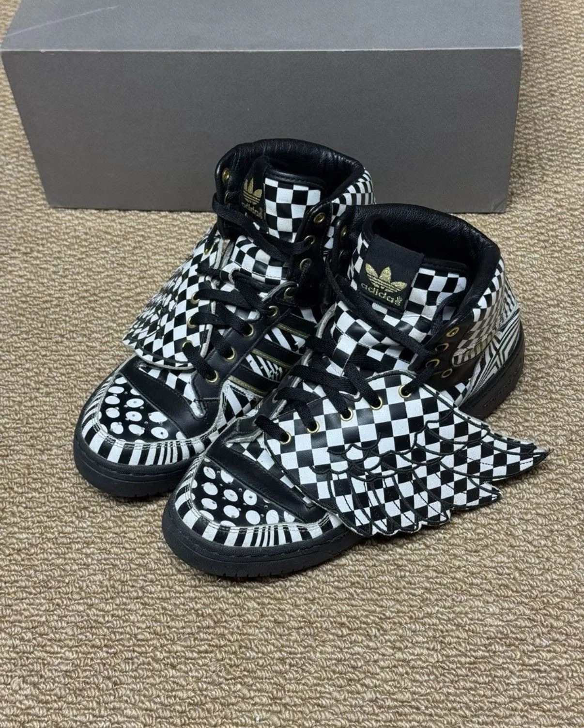 Adidas — Adidas Jeremy Scott JS Wings Checkerboard K37 — Sneaker — resale