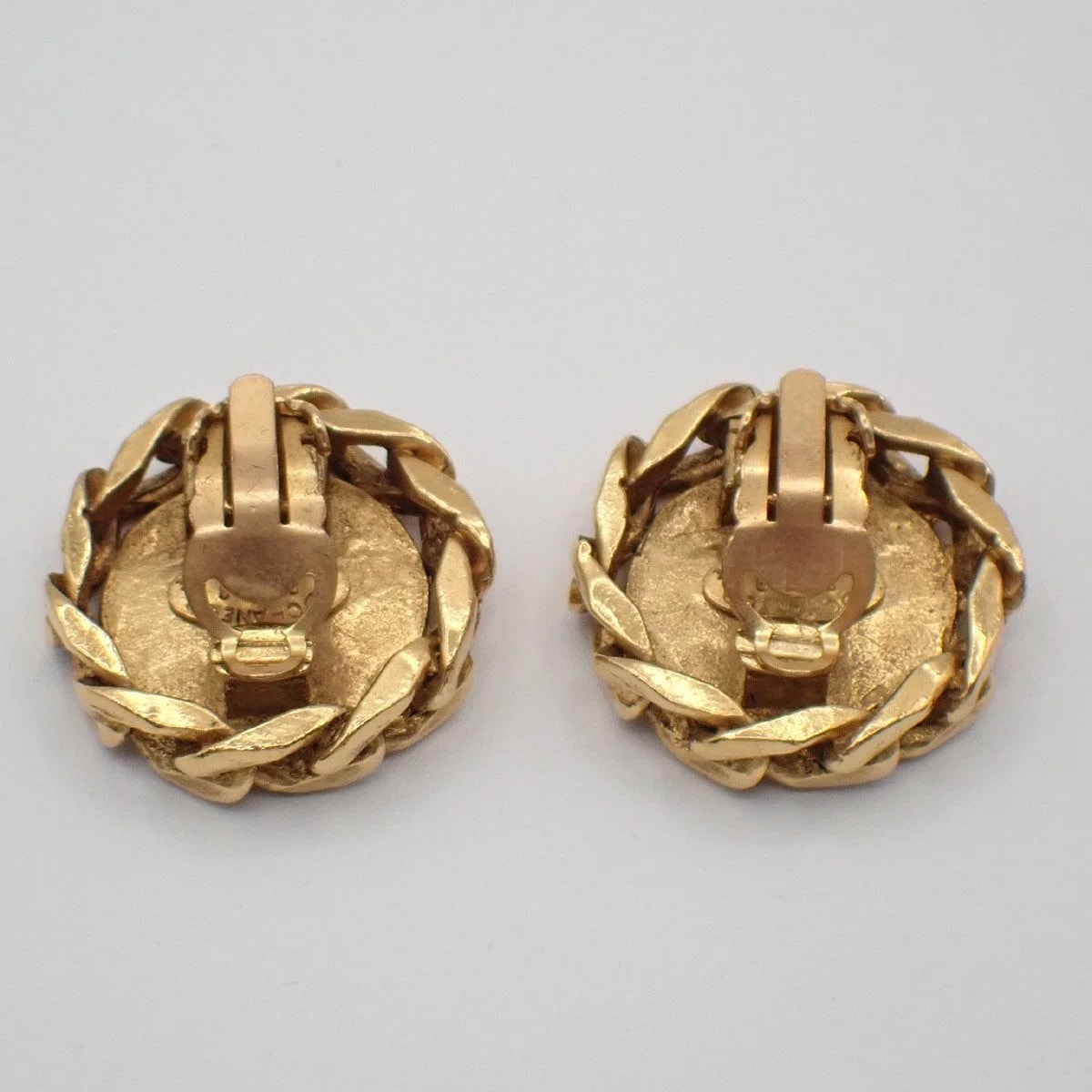 Chanel Cc Round Clip-On Metal With Crystals Gold_Plated Jewelry 2