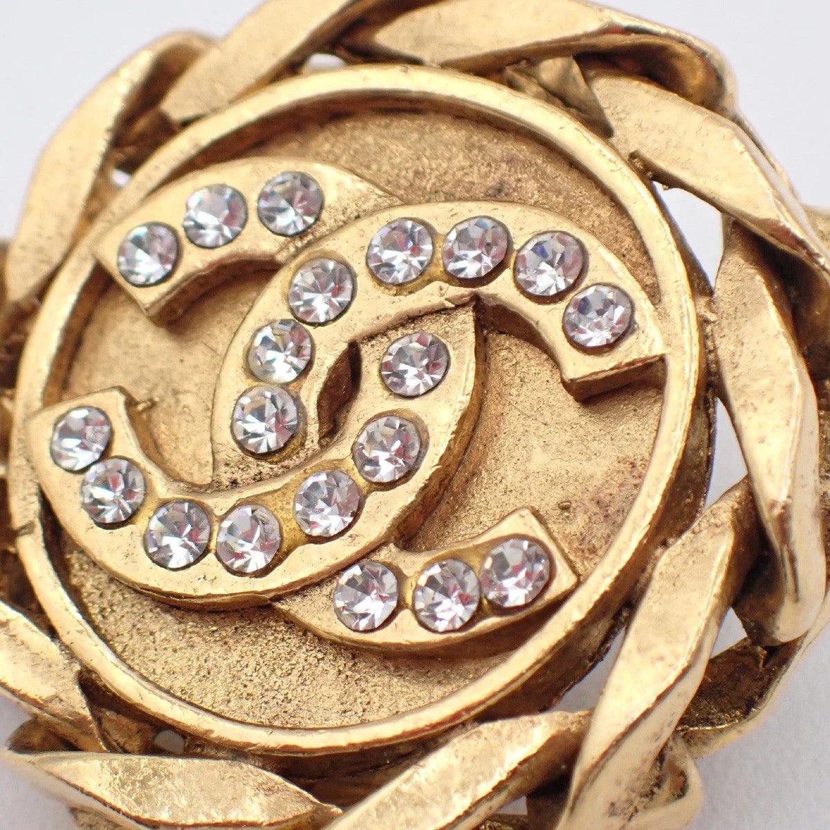 Chanel Cc Round Clip-On Metal With Crystals Gold_Plated Jewelry 4