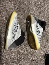 Size 10 - Adidas Yeezy Quantum Sea 3