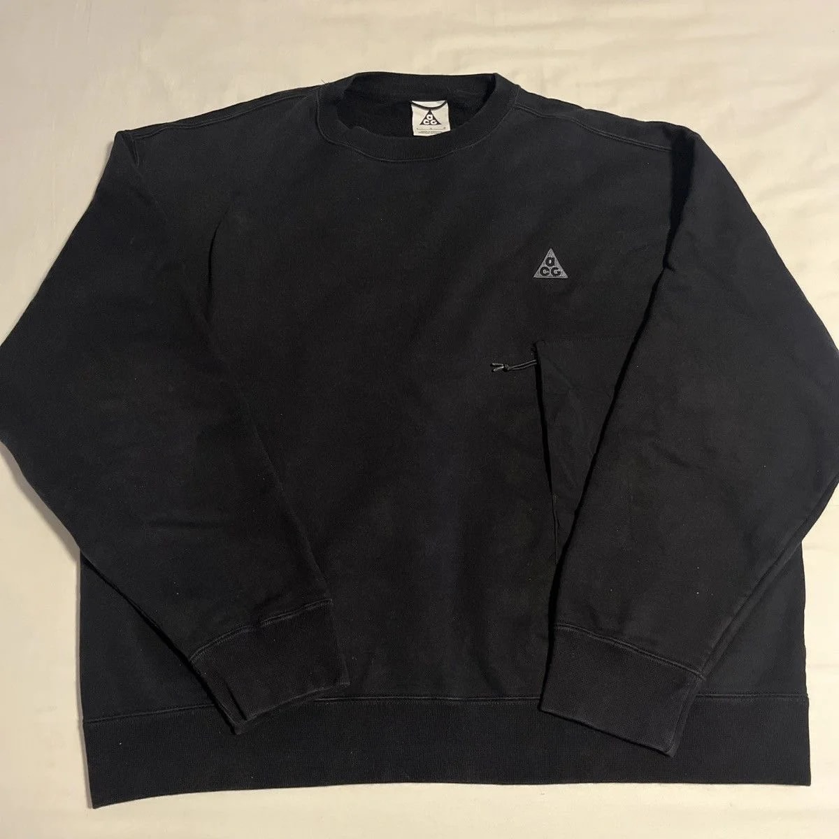 Nike — Nike ACG Pocket Sweatshirt — streetwear — resale