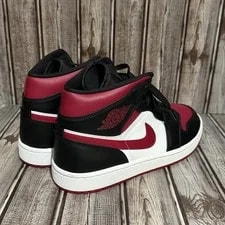 Air Jordan 1 Mid Noble ’S Size 11.5 - 554724-066 3