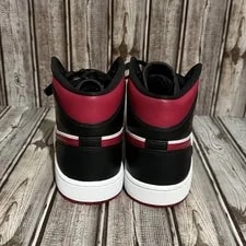Air Jordan 1 Mid Noble ’S Size 11.5 - 554724-066 4