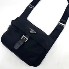 Prada — Prada 16cm X 23cm X 4cmPrada Shoulde — Handbag — resale