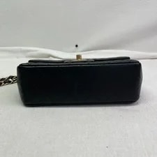 Chanel Classic Flap T10250144 4