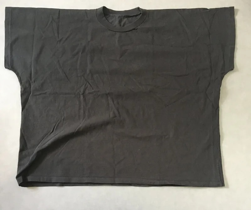 Yeezy — Yeezy ts-01 — streetwear — resale