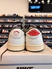 Jordan 1 Retro OG SP Low Reverse Medium 4