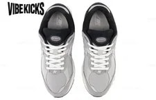 New Balance 2002R ' ' M2002RSG New 4
