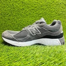 New Balance 2002R Size 9.5 Athletic Running Shoes 2