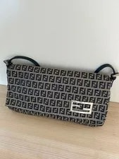 Fendi / Adjustable Strap 2