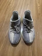 Yeezy — Yeezy 350v2 Size 10 US No Box — Sneaker — resale