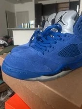 Jordan — Size 9 - Air Jordan 5 Retro — Sneaker — resale