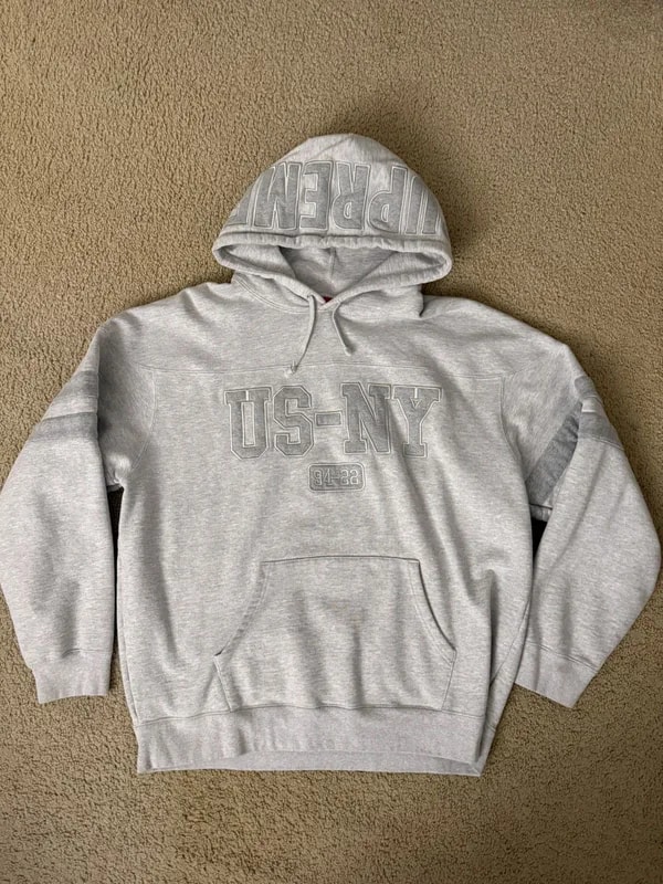 Supreme — Supreme Us-ny Hoodie — streetwear — resale
