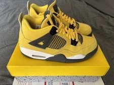 Air Jordan — 2021 Air Jordan 4 Retro Lightning — Sneaker — resale