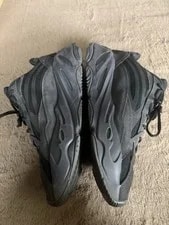 Yeezy Vanta 700 v2 2