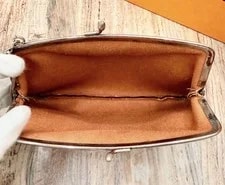 Louis Vuitton Bucket USA Attached Clasp From Japan 4