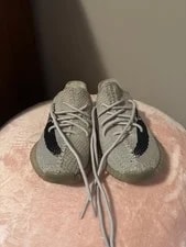 Yeezy 350 V2 Shoes 2