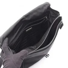 Prada V166 3