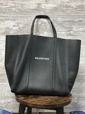 Balenciaga — Balenciaga Everyday S A+ — Handbag — resale
