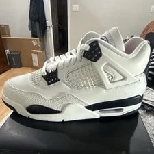 Jordan — Jordan Air 4 Retro Flight Club / IM4002-100 — Sneaker — resale