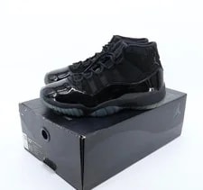 Jordan — Size 12 - Jordan 11 Retro Cap and Gown 2018 — Sneaker — resale